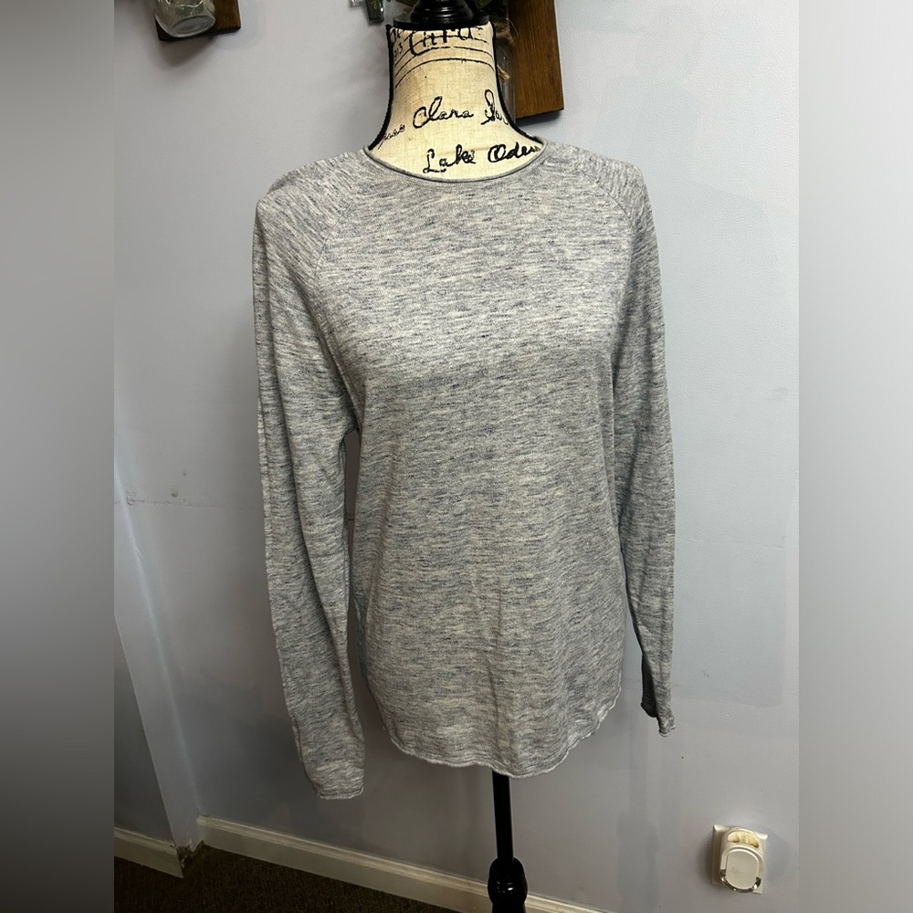 Zara top pullover staple every day‎ lightweight chic